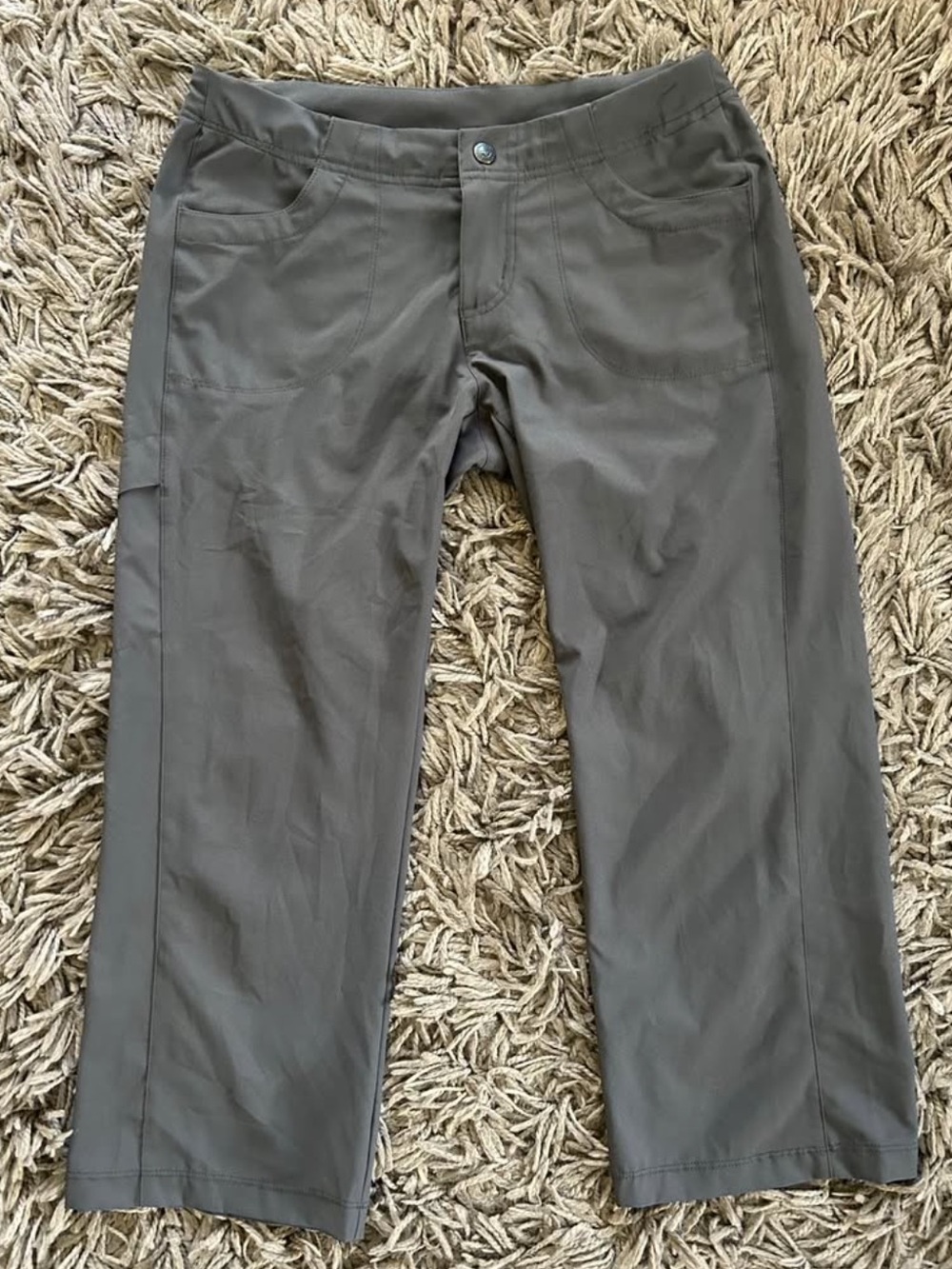 Women’s PATAGONIA Cropped Pants, size 4